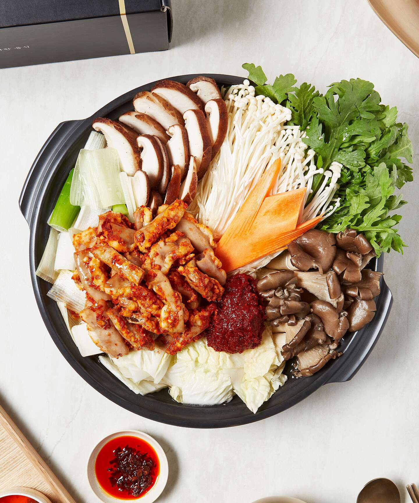 [중앙해장] 곱창전골 (중/2인분) - 현대식품관 [중앙해장] 곱창전골 (중/2인분)