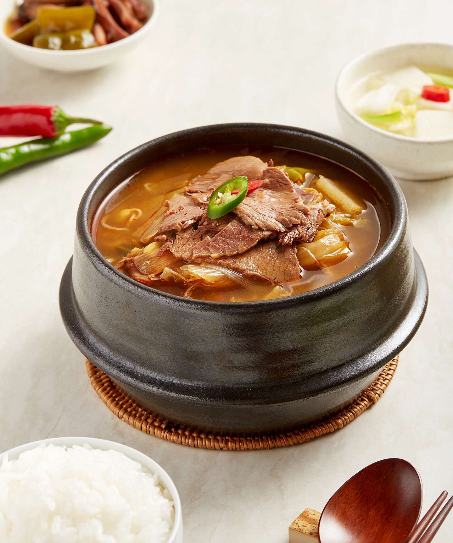 [미식명가] 소고기국밥 (600g) - 현대식품관 [미식명가] 소고기국밥 (600g)